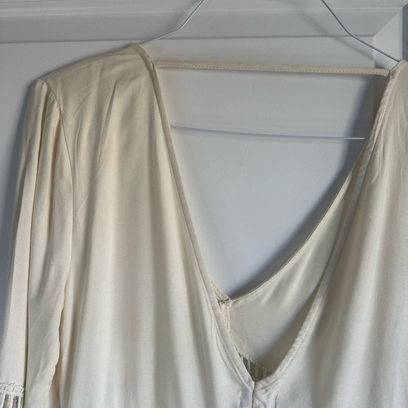 NWT TOBI Bohemian Beachy Flowy Long Sleeved Dress Cream Colored Small - Picture 4 of 6
